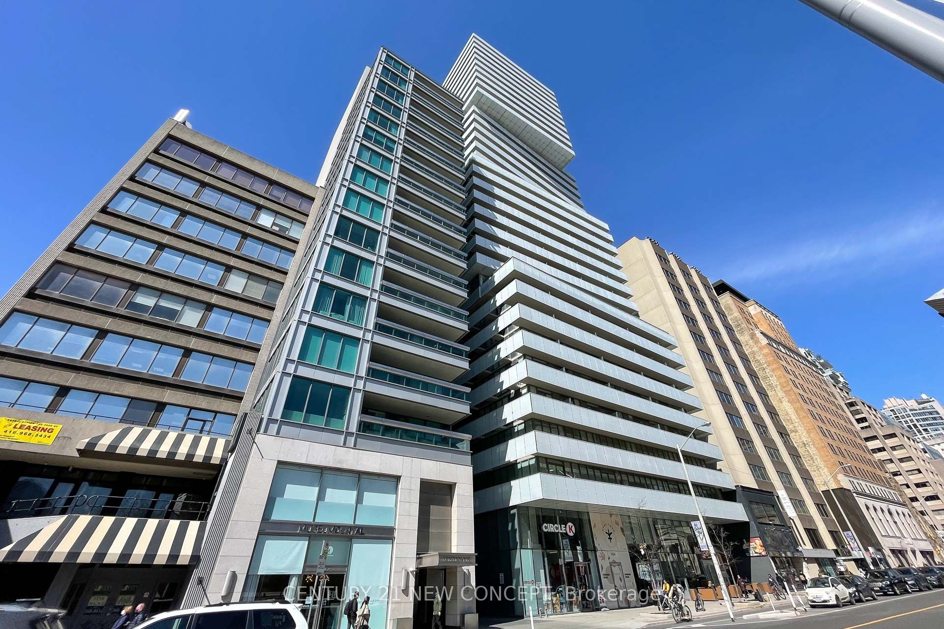 2606-200 Bloor Street W, Toronto, ON, M5S 1T8