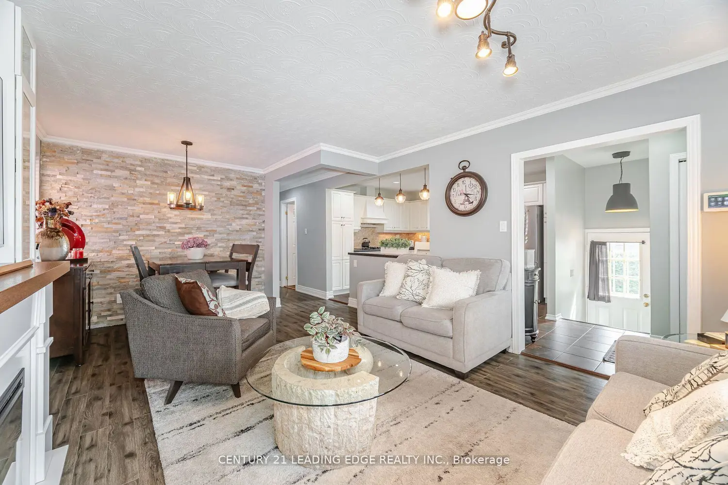 Additional image 6 of 586 Curzon Avenue