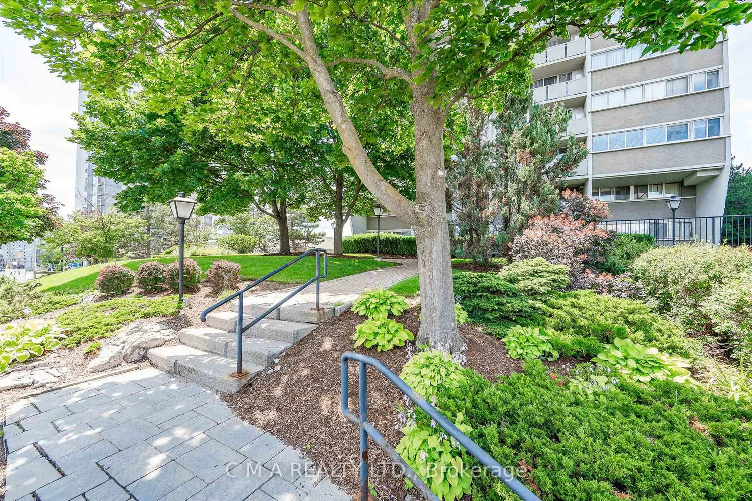Additional image 19 of 375 King Street 1406