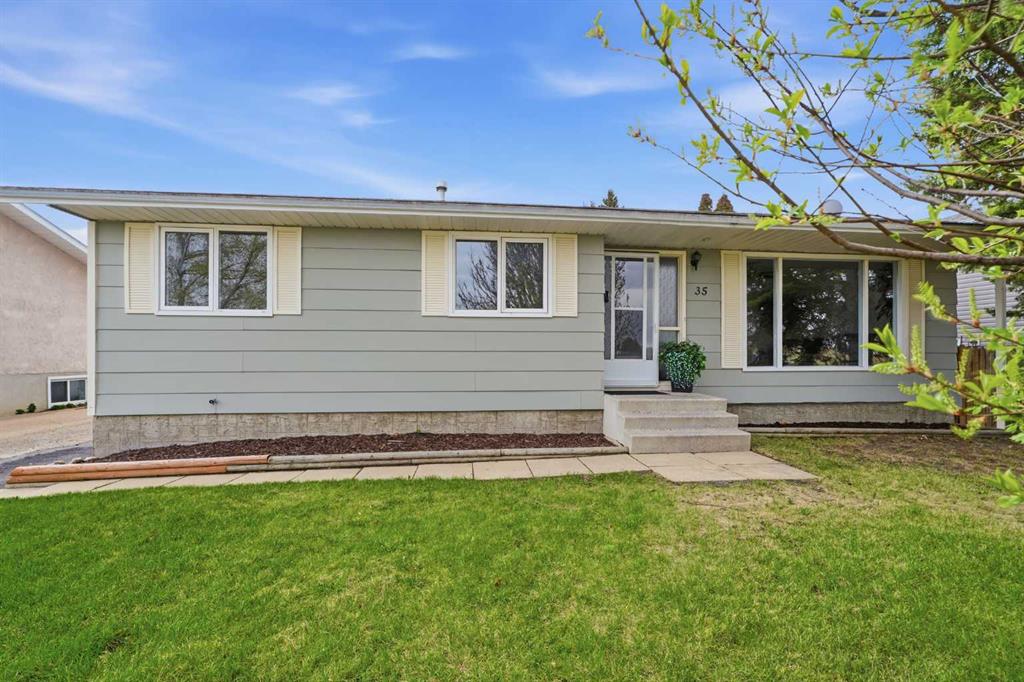 Additional image 2 of 35 Ayers Avenue, Red Deer, AB, T4S 1S5