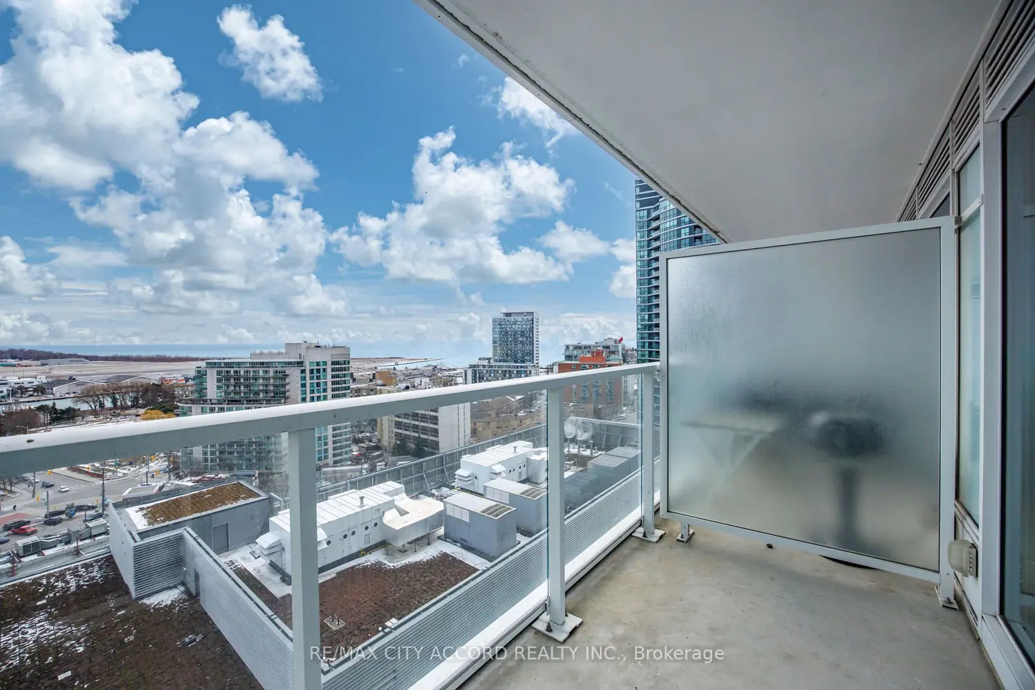 Additional image 18 of 17 Bathurst Street 2015