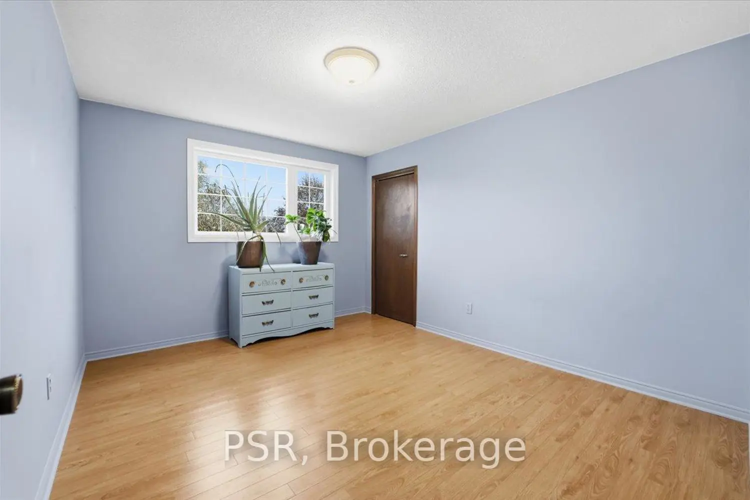 Additional image 6 of 76 Walts Street