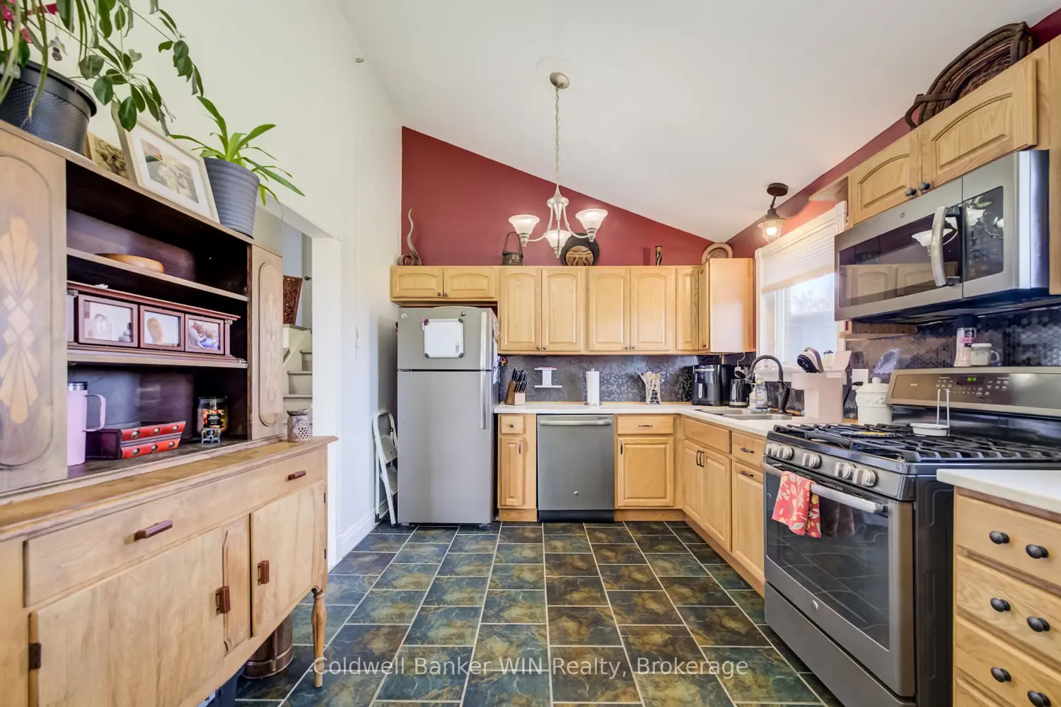 Additional image 3 of 111690 Grey Road 14