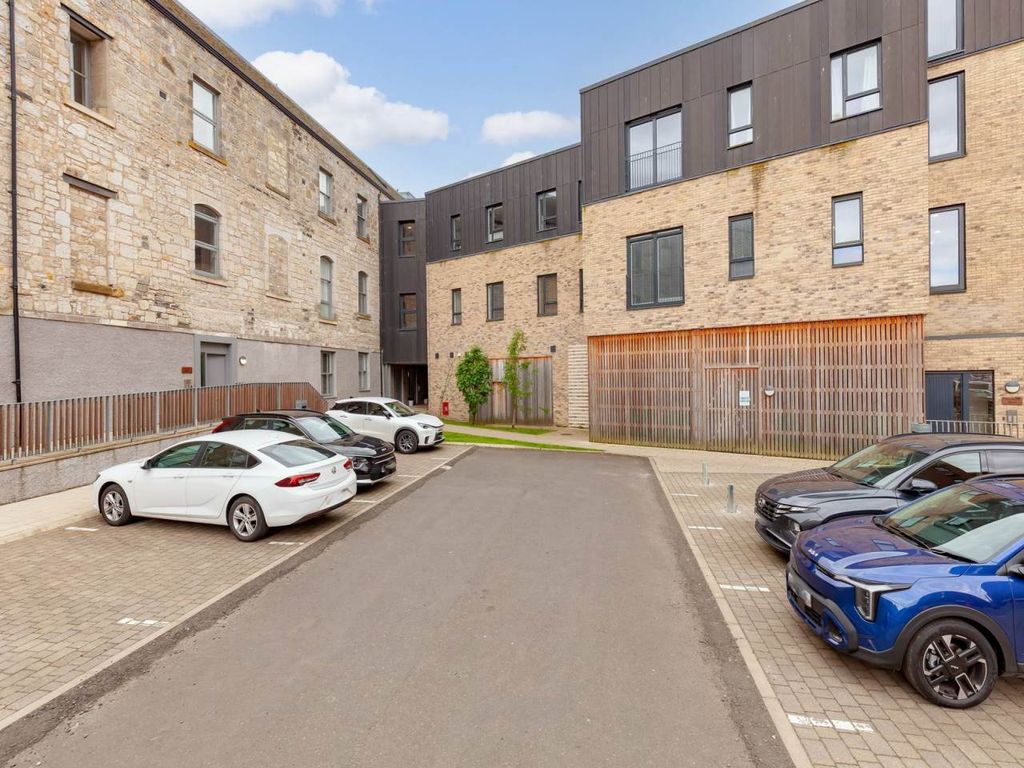 1 bed flat to rentDamask, Winterthur Lane, Dunfermline KY12