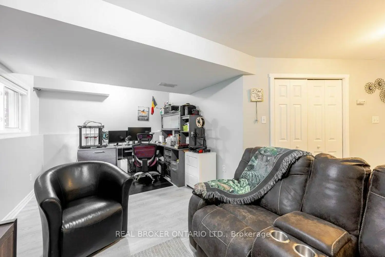 Additional image 13 of 185 Highland Crescent 2