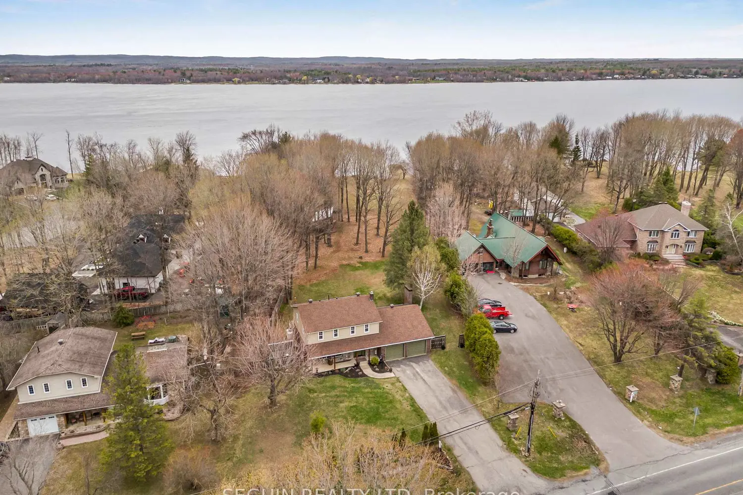 2865 Front Road