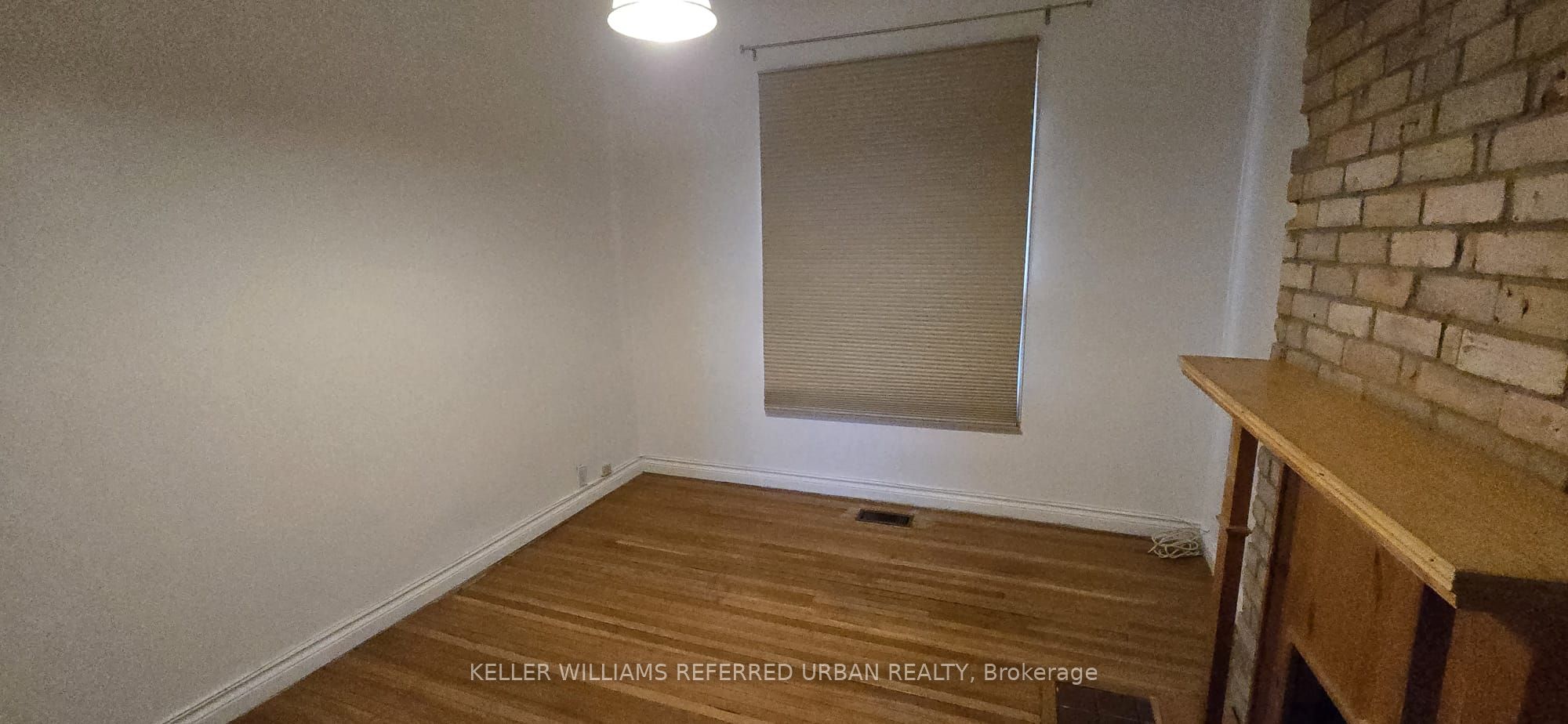 Additional image 3 of Main-237 Montrose Avenue, Toronto, ON, M6G 3G6