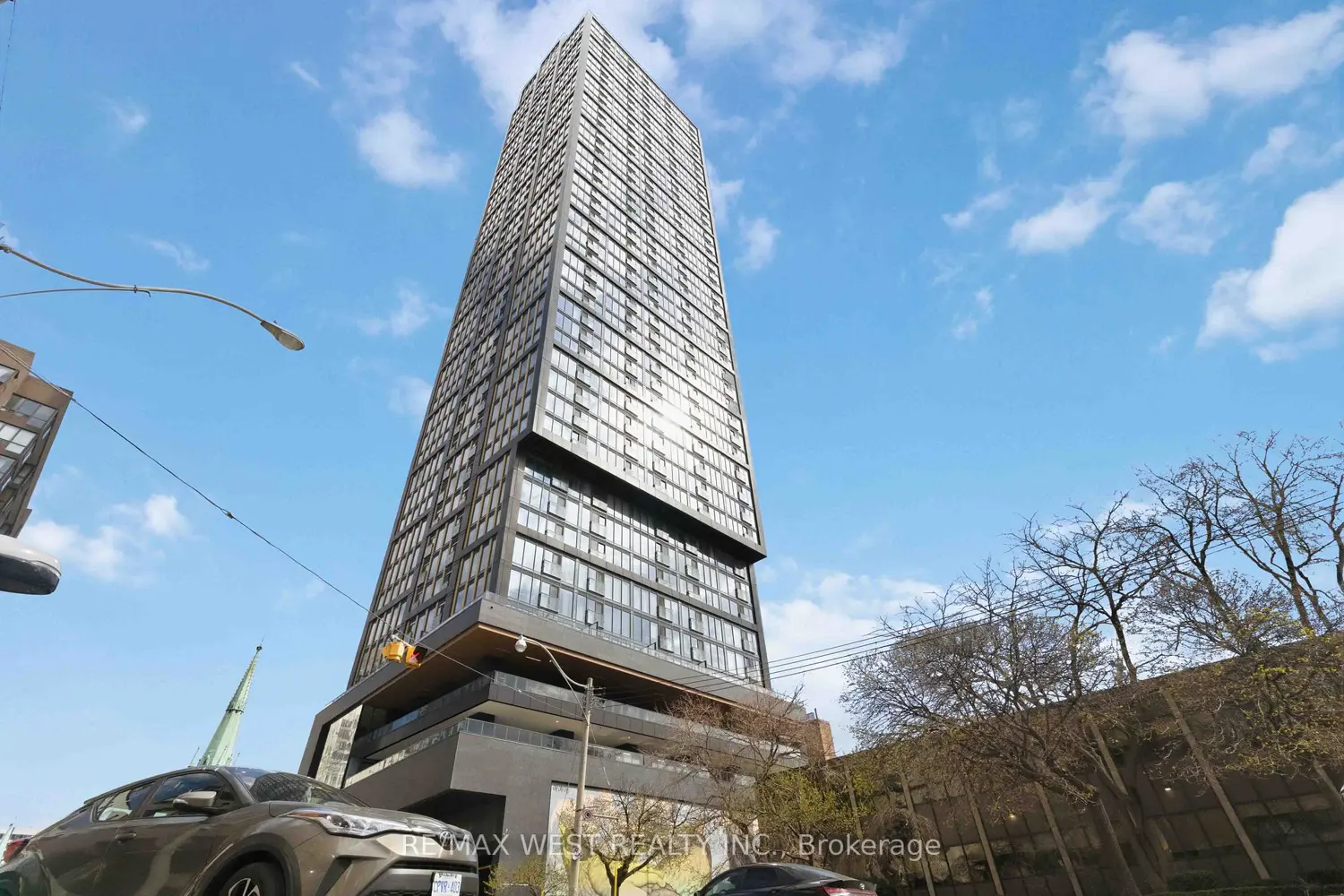 319 Jarvis Street 4107