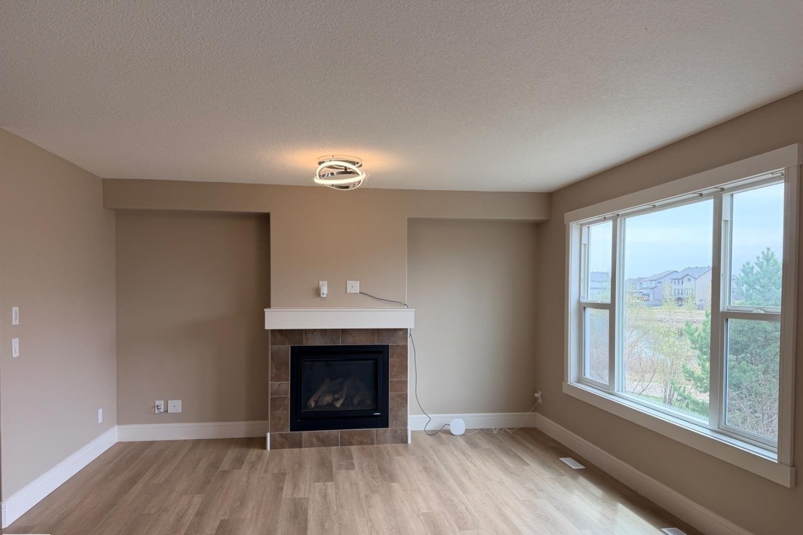 Additional image 8 of 648 178 Street SW, Edmonton, AB, T6W2L6