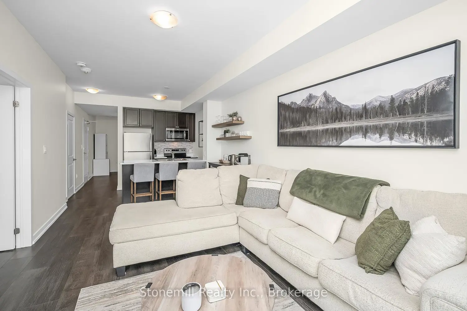 Additional image 8 of 450 Dundas Street 701