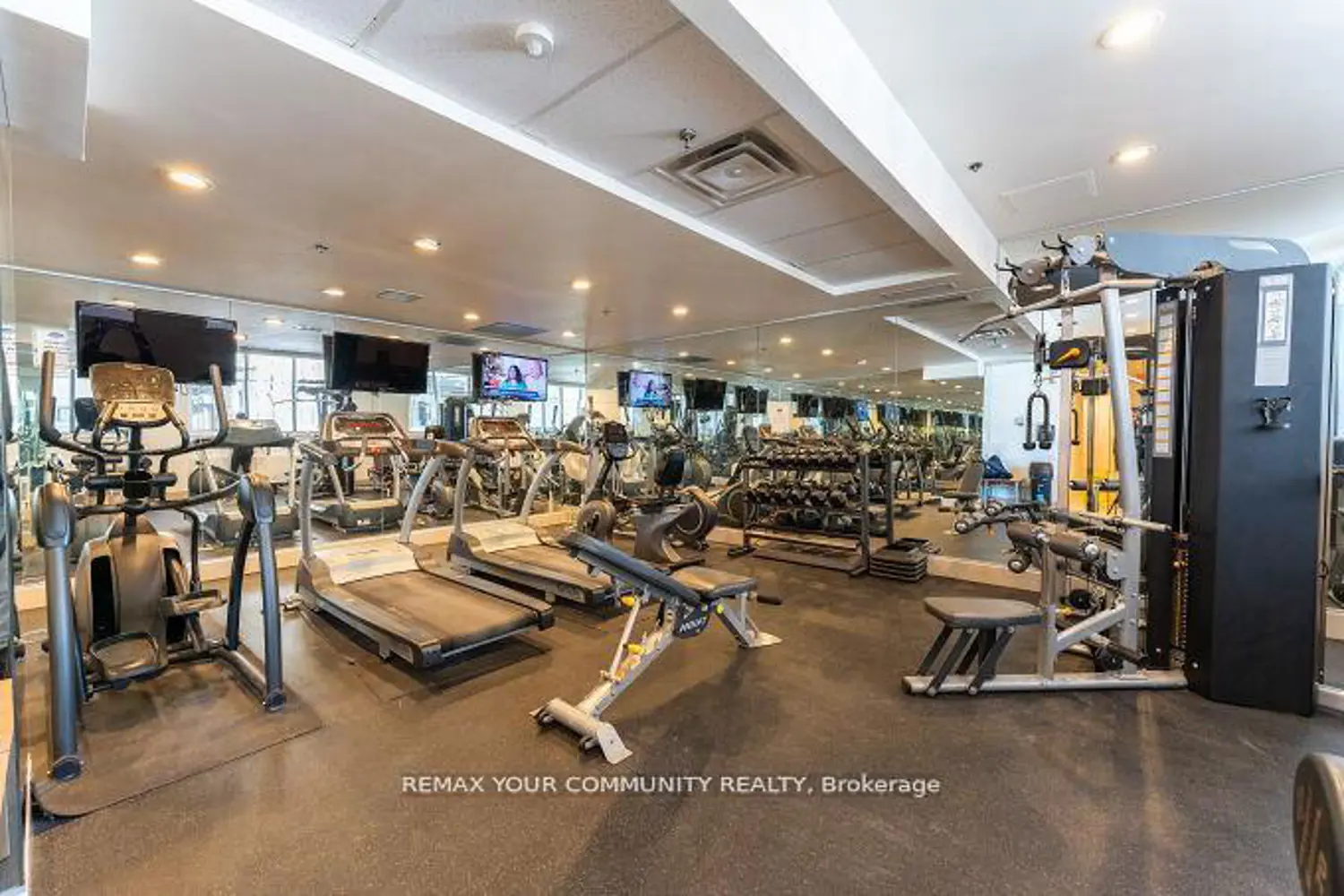 Additional image 11 of 11121 Yonge Street 519