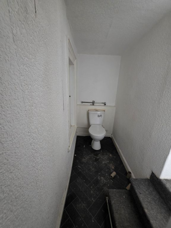 Additional image 12 of 1 bed flat to rentVaughan Street, Llandudno LL30