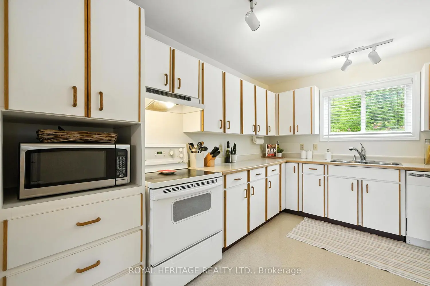 42 Reddick Road photo 4