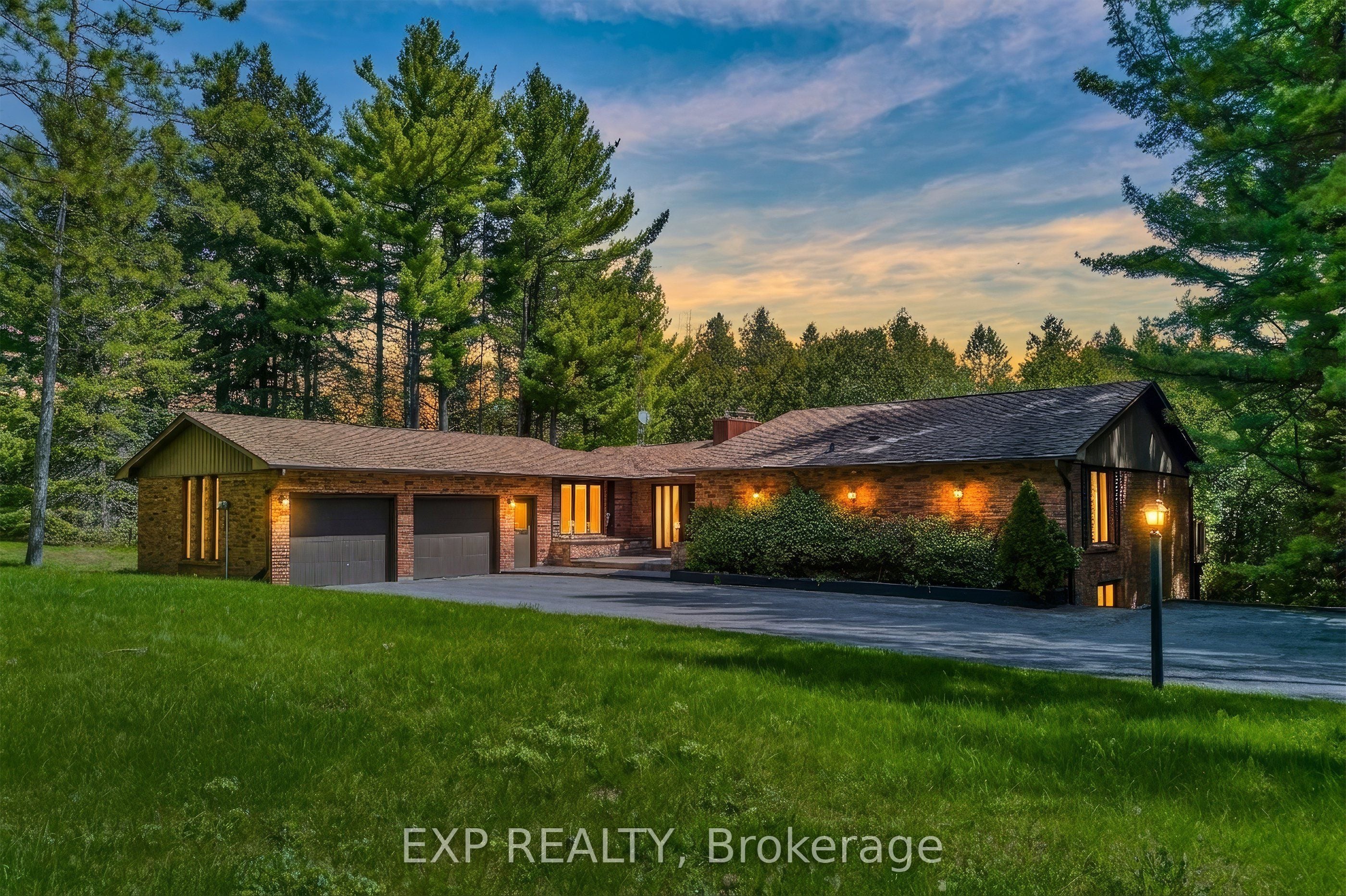7985 Cedarbrook Trail, Whitby, ON, L1M 1L9