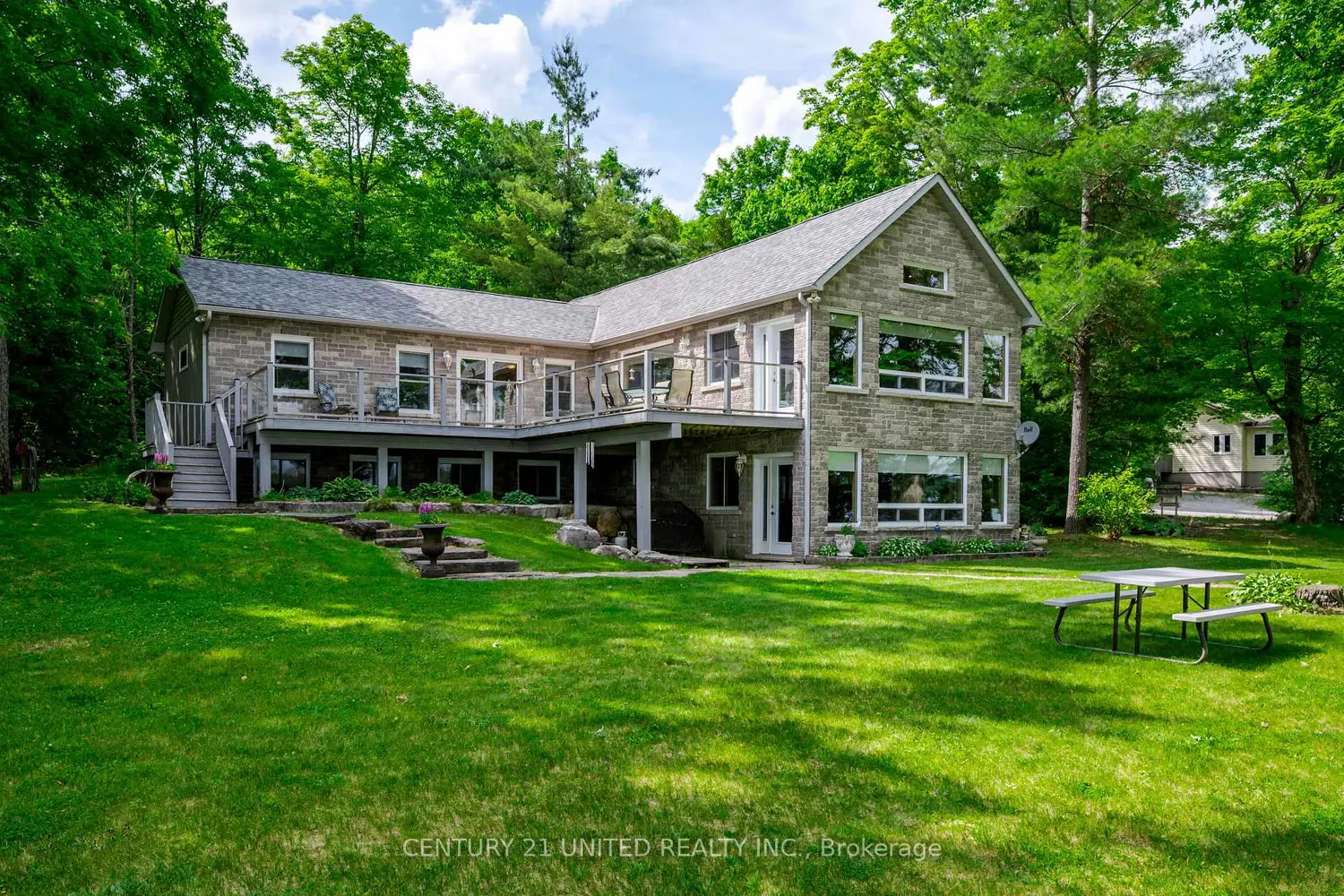 3069 Clear Lake Road