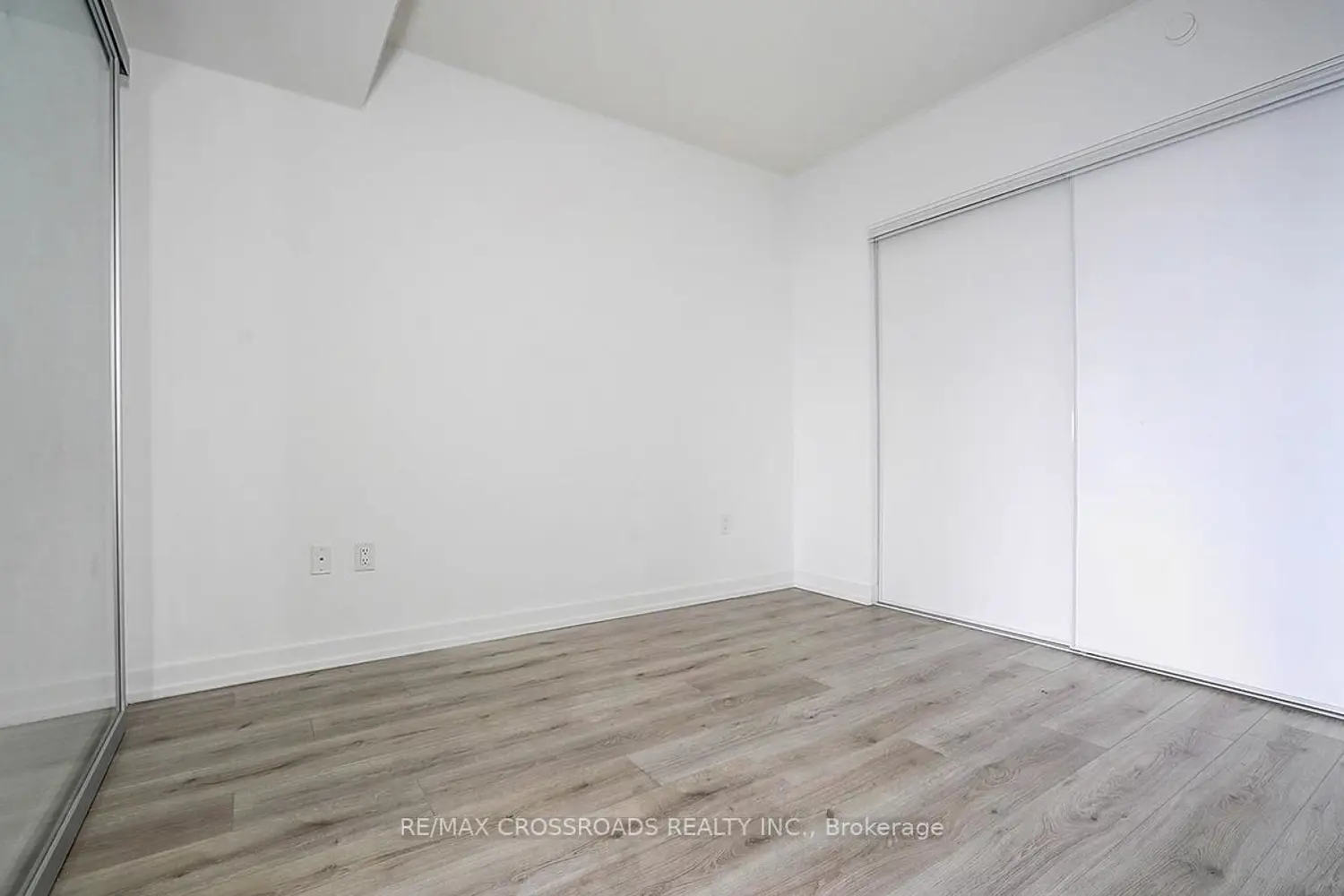 Additional image 11 of 395 Bloor Street 3205