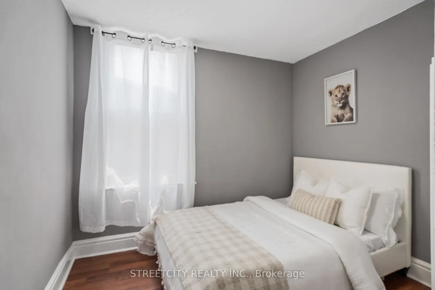 Additional image 7 of 239 Highbury Avenue