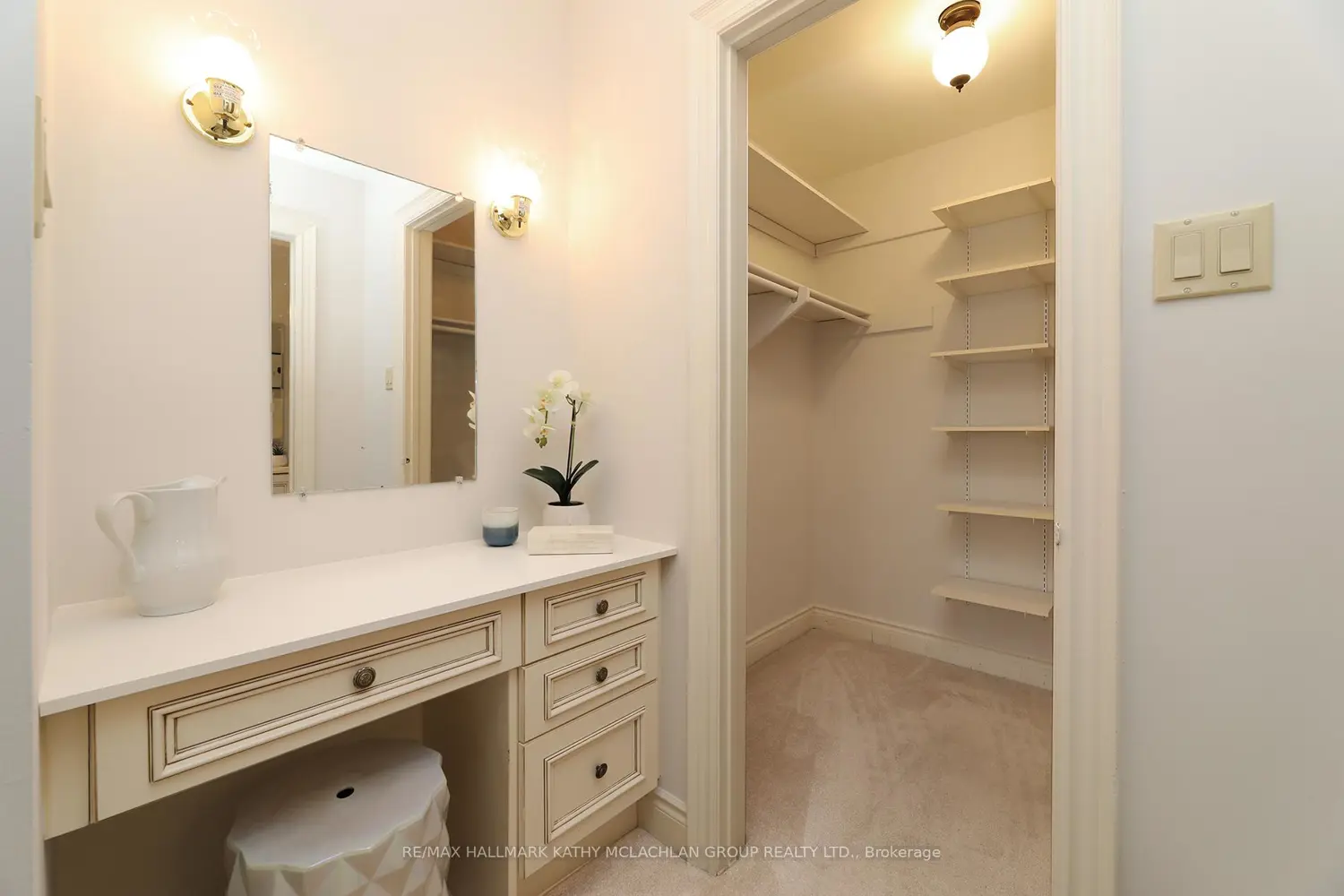 Additional image 9 of 38 Crimson Millway