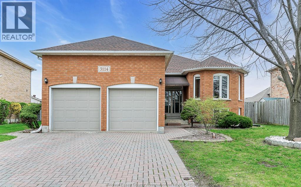3114 Fletcher , Windsor, ON, N9E4M7