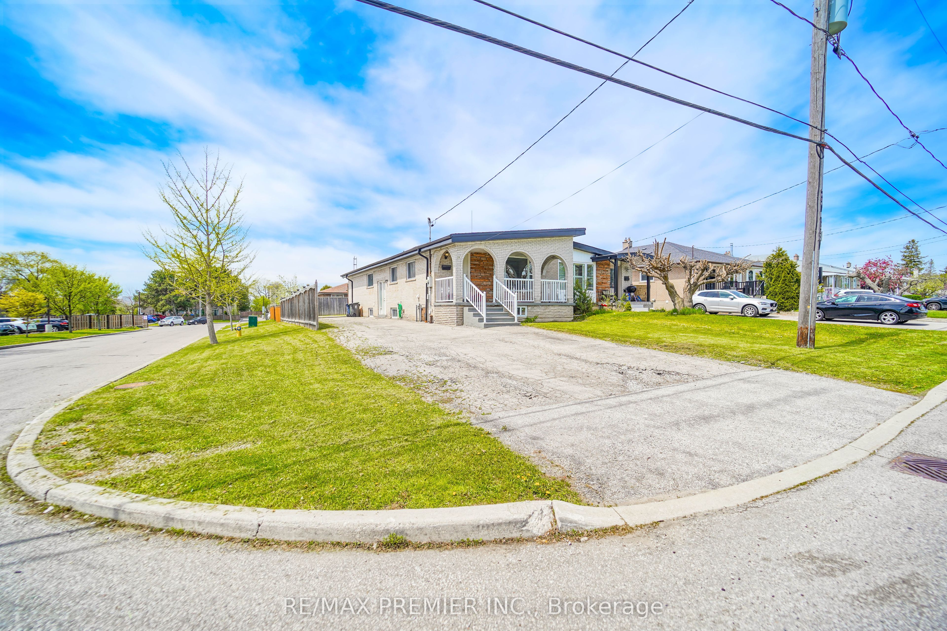 Additional image 5 of 14 Yatescastle Drive, Toronto, ON, M3L 2B8