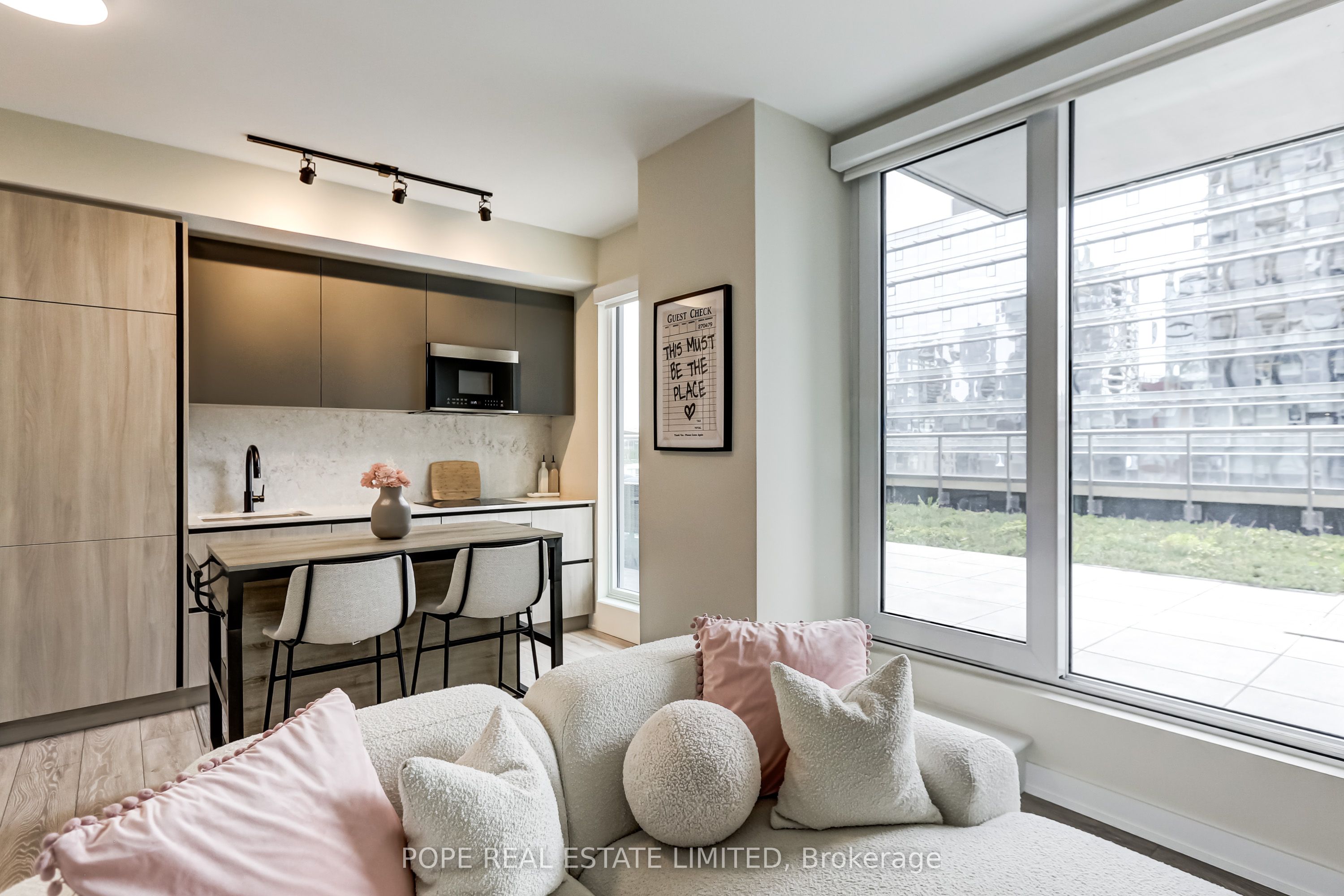 Additional image 6 of 1502-108 Peter Street, Toronto, ON, M5V 0W2