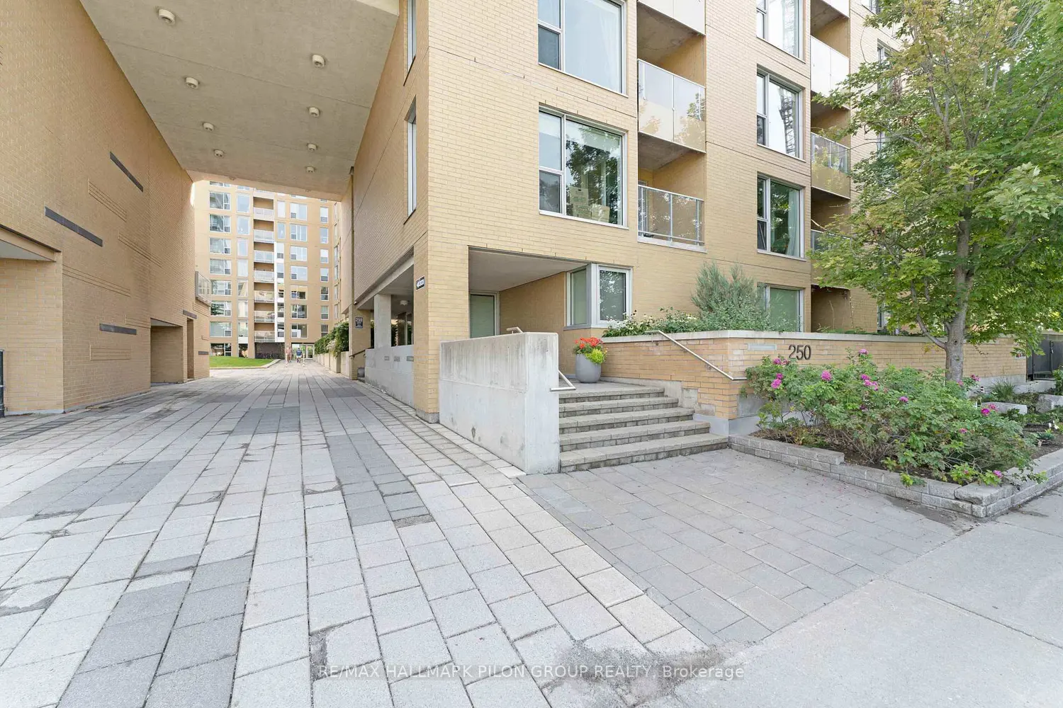 Additional image 17 of 250 Lett Street 905