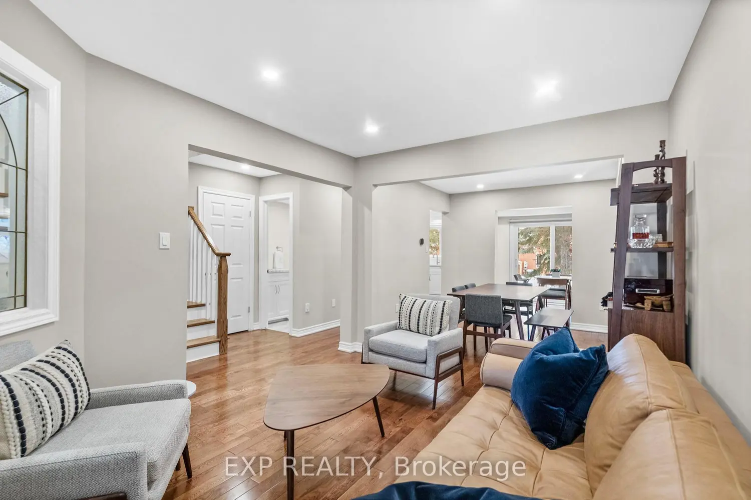 Additional image 3 of 2555 Thomas Street 70
