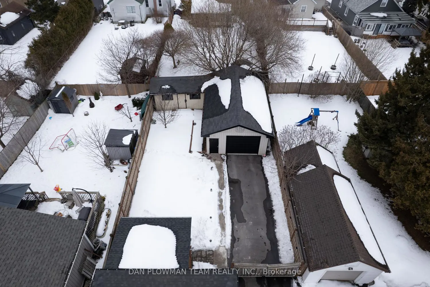 Additional image 16 of 752 Douglas Street