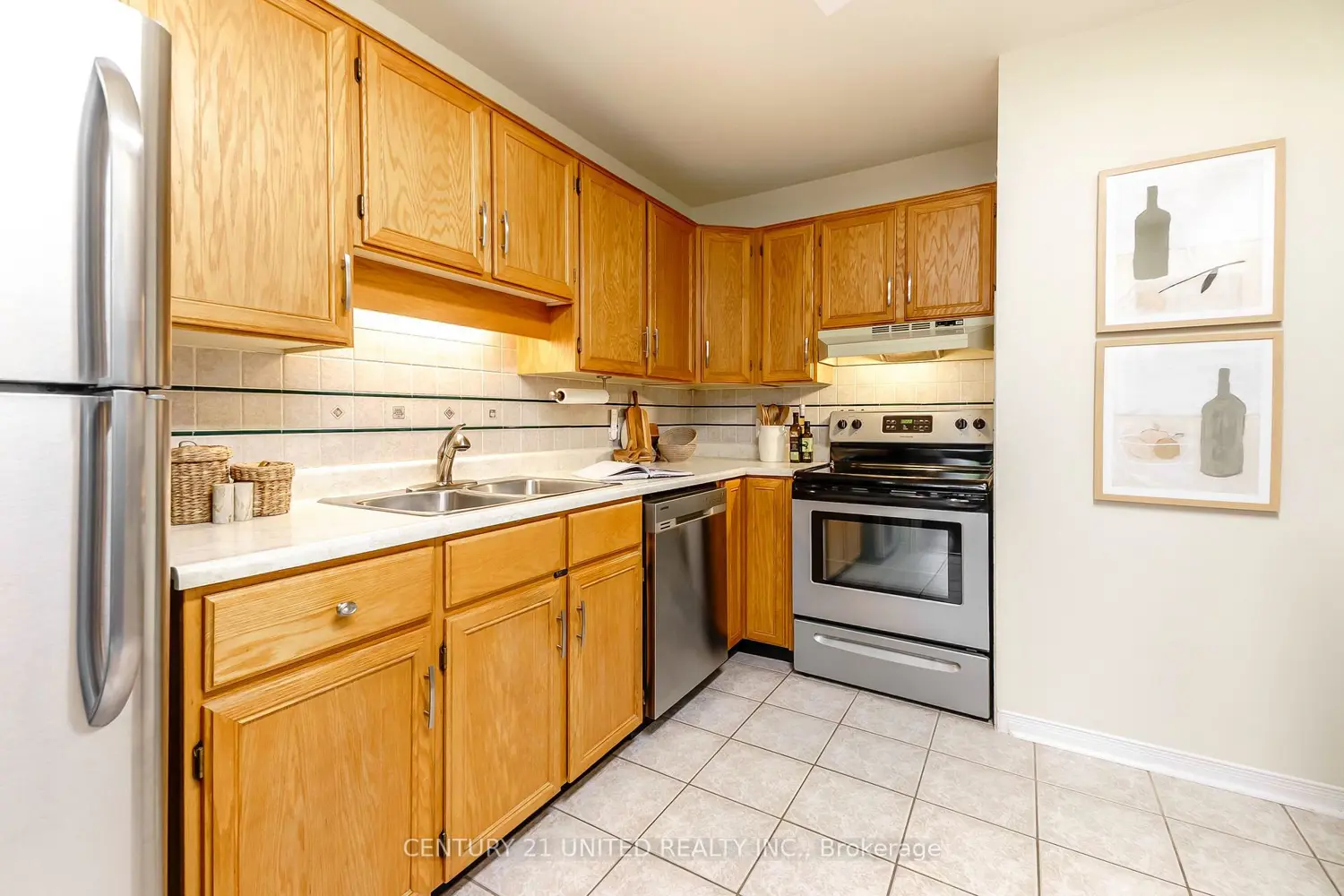 Additional image 8 of 36 Champlain Crescent 15