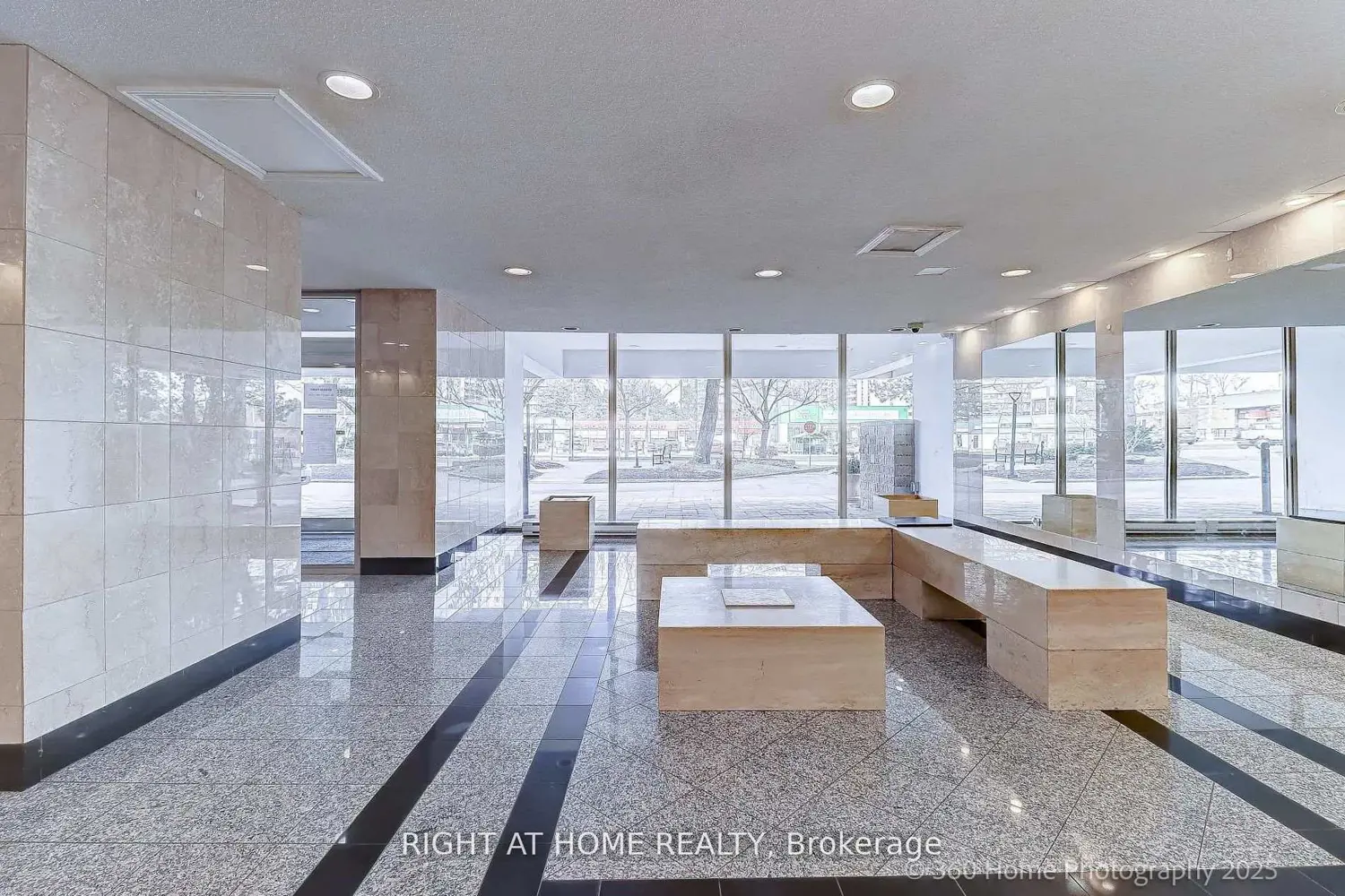 Additional image 20 of 1 Royal Orchard Boulevard 1107