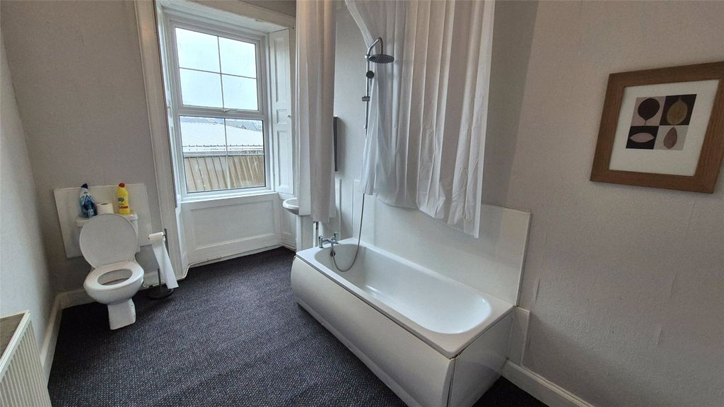 Additional image 6 of 2 bed flat to rentBuccleuch Street, Dumfries, Dumfries And Galloway DG1
