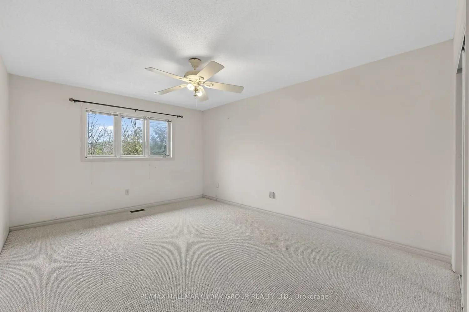 Additional image 12 of 115 Southbank Drive 1