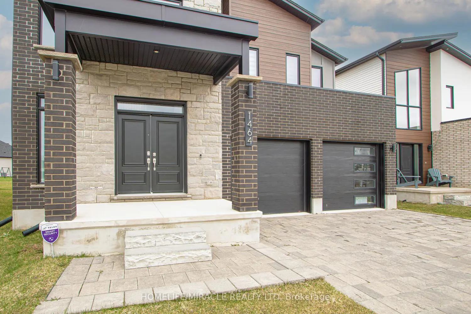 1464 Medway Park Drive