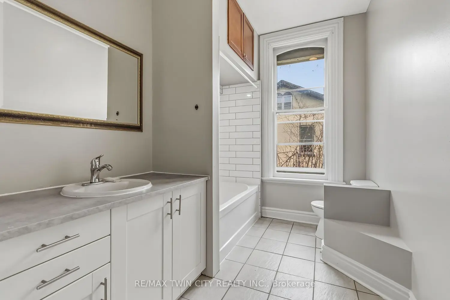 Additional image 12 of 74 Pearl Street