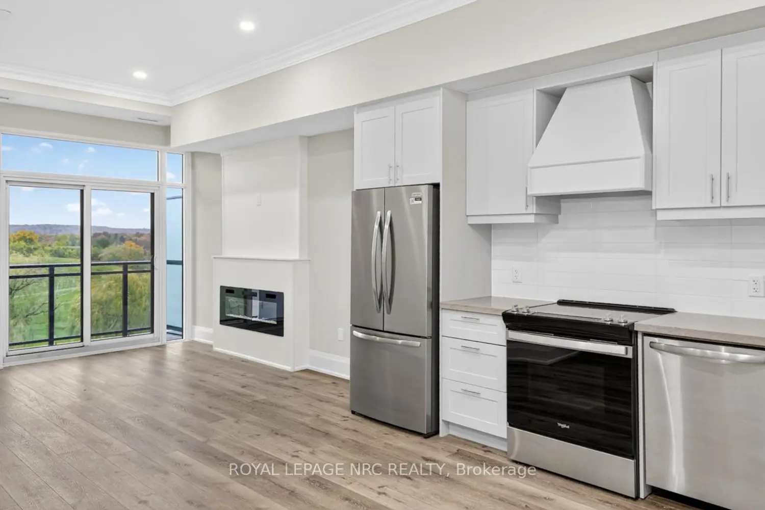 Additional image 11 of 50 Herrick Avenue Up32