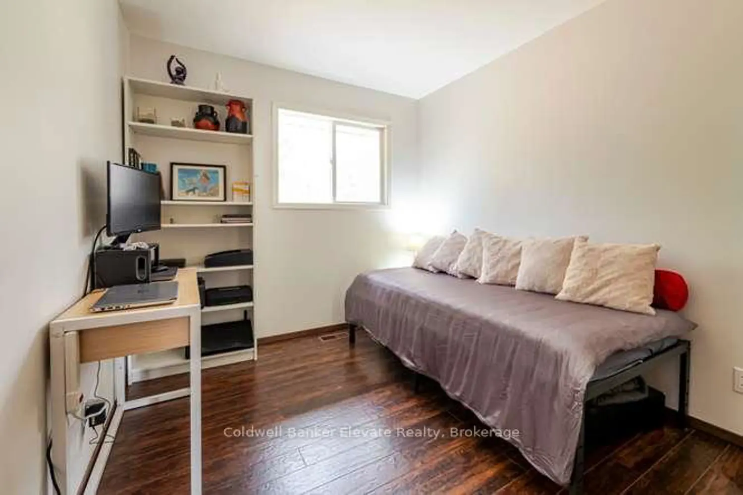 Additional image 10 of 150 Macintosh Drive