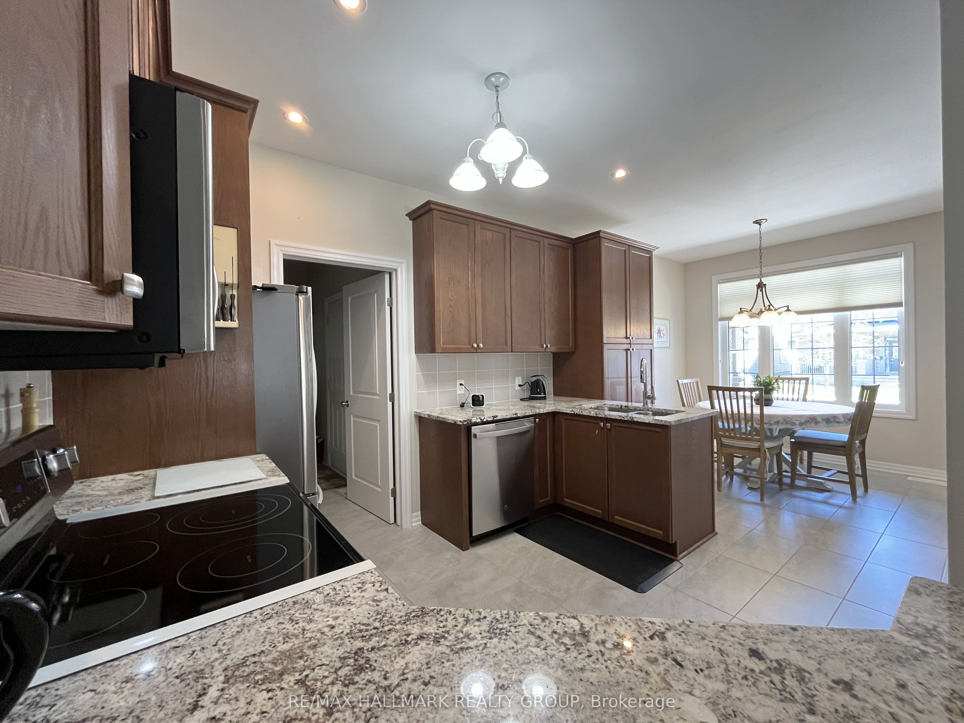 Additional image 5 of 533 Peerless Street, Ottawa, ON, K2J 6A5