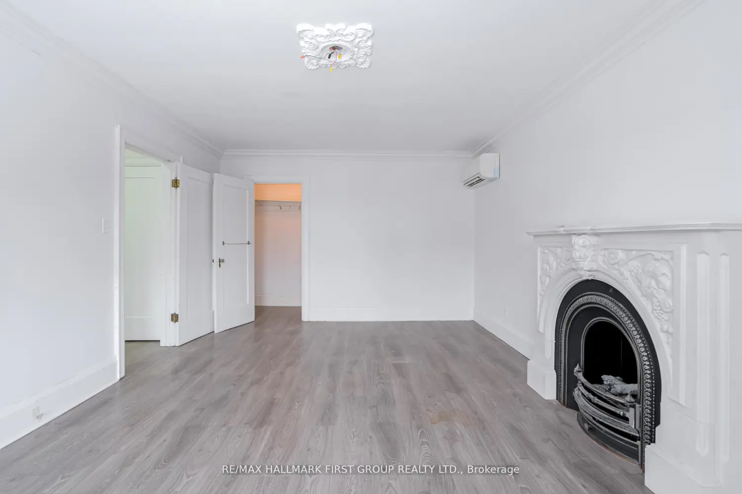 Additional image 13 of 512 Simcoe Street