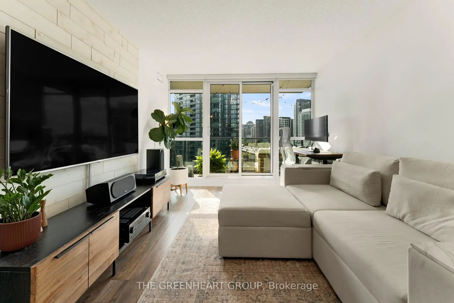 Additional image 13 of 209 Fort York Boulevard 1455