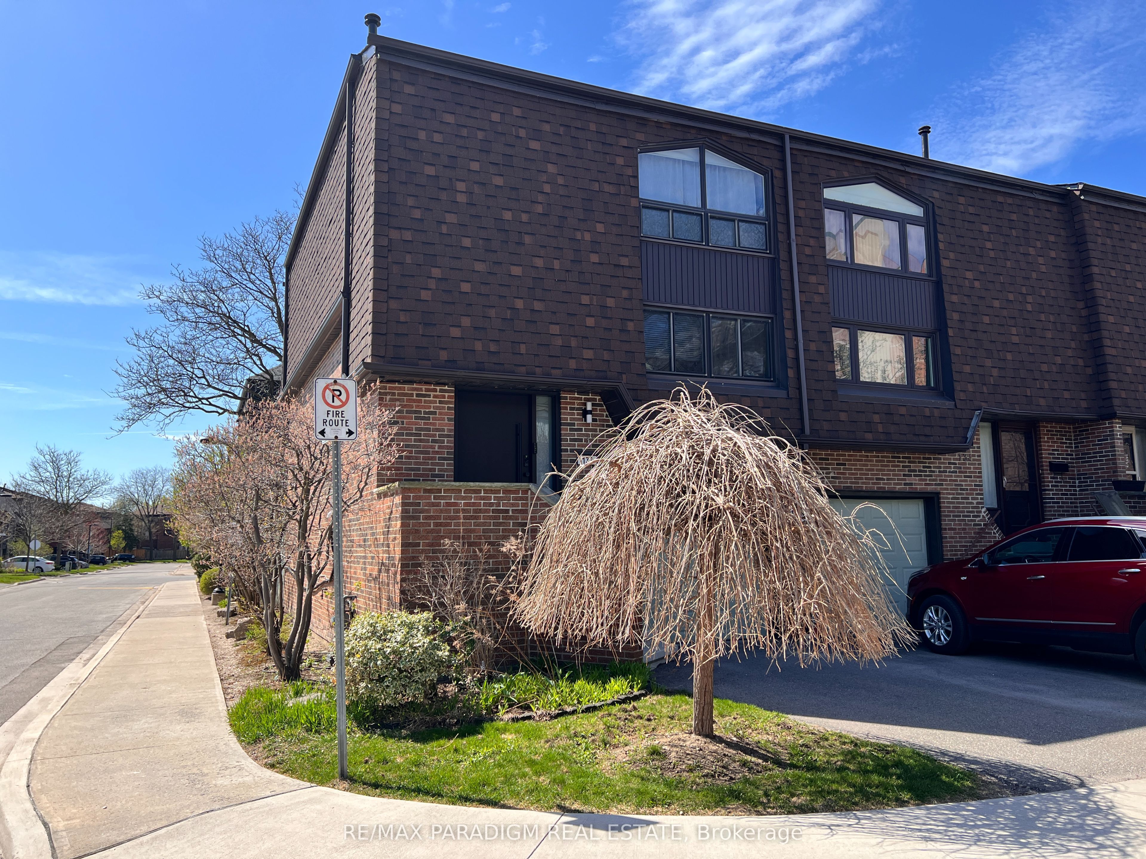 132 Maple Branch Path, Toronto, ON, M9P 3S4