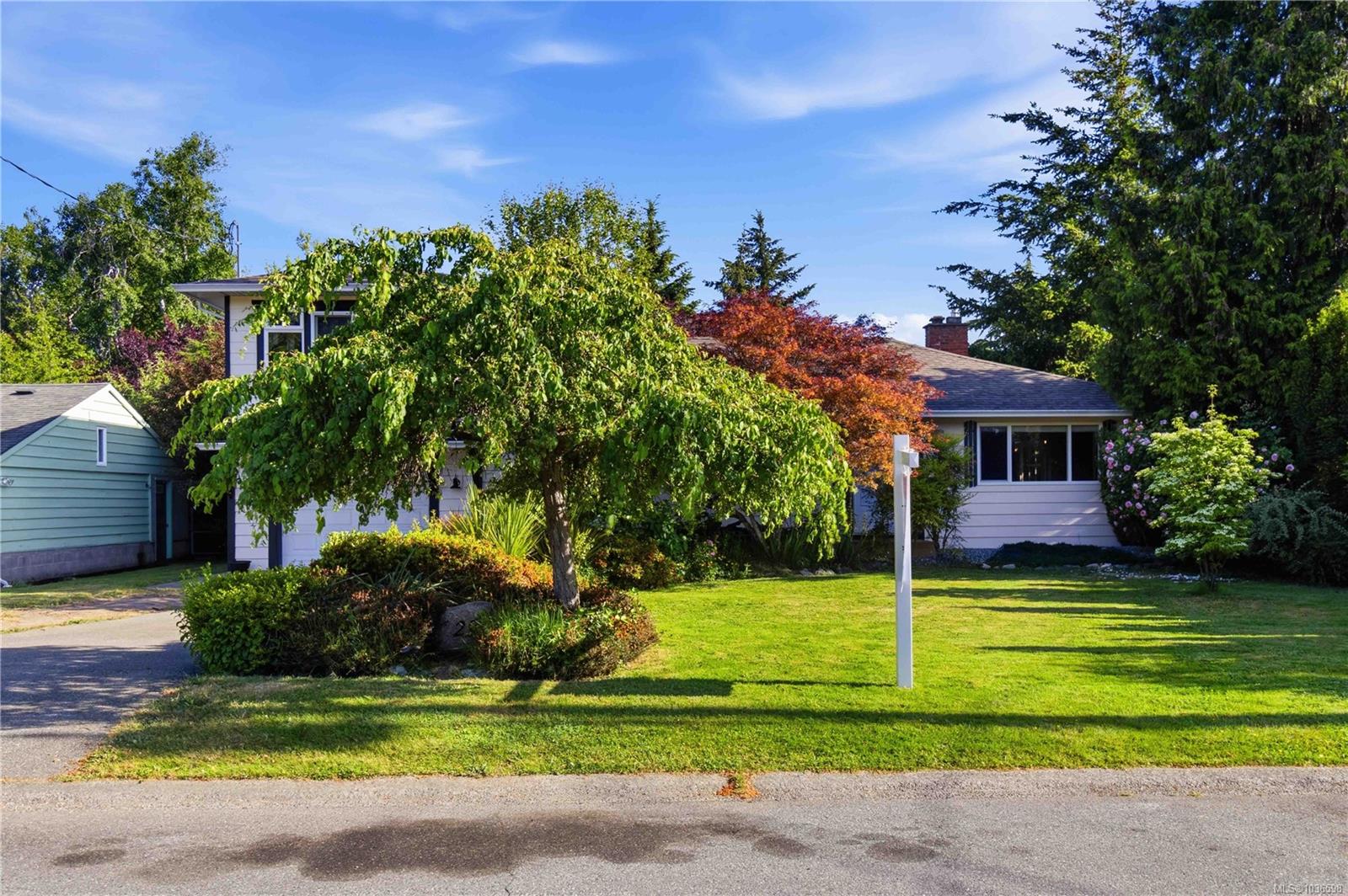 Additional image 3 of 2290 Amelia Avenue, Sidney, BC, V8L 2H8