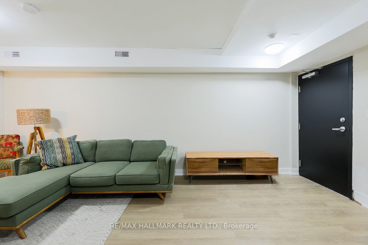 Additional image 5 of 303-628 Danforth Avenue, Toronto, ON, M4K 1R3