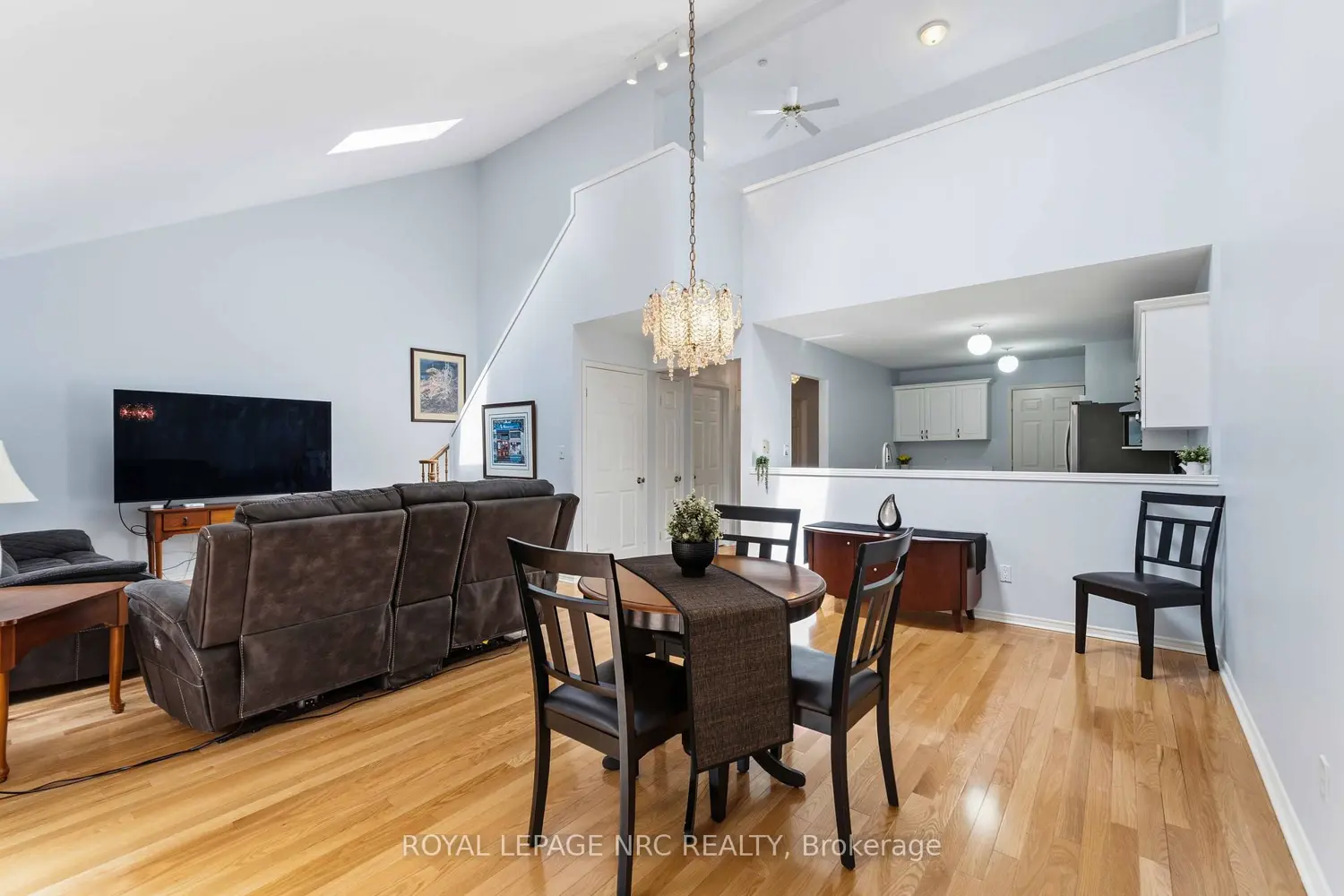 Additional image 7 of 4104 Loganberry Court 2