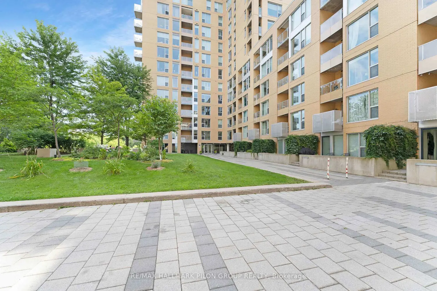Additional image 16 of 250 Lett Street 905