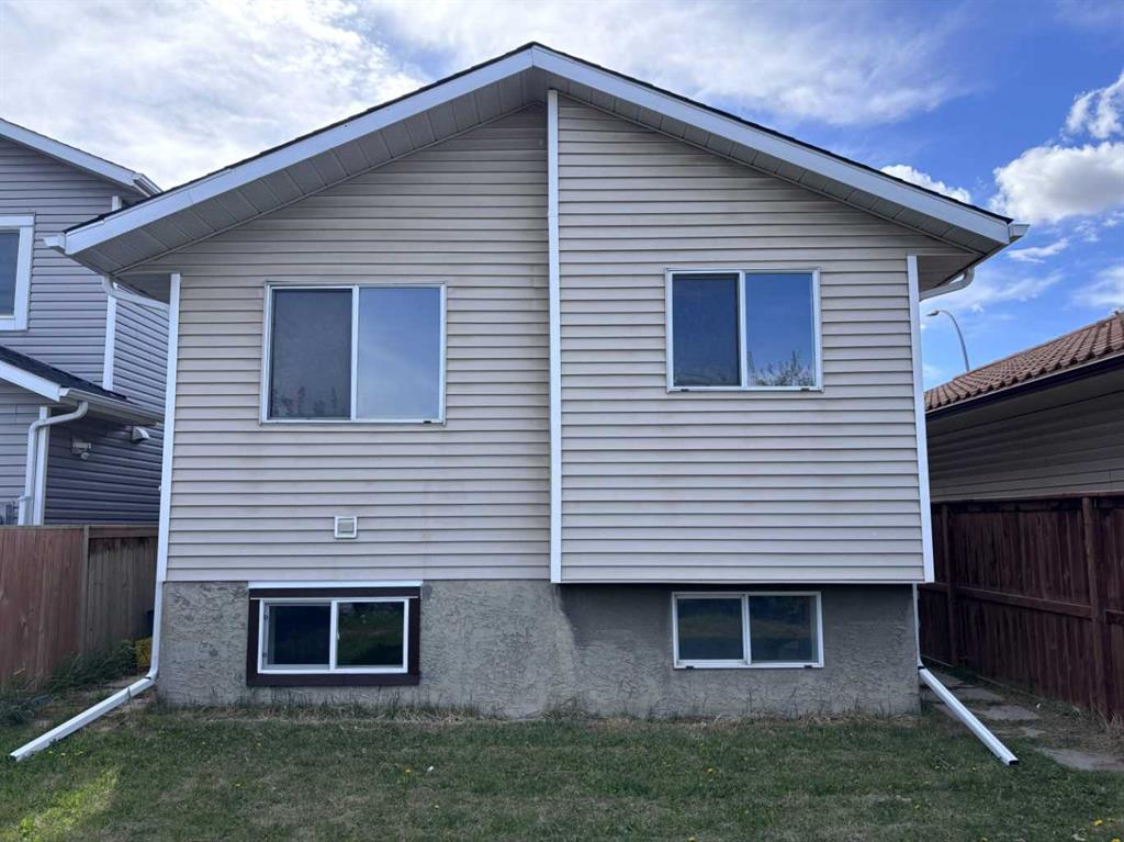 Additional image 3 of 170 Martindale Drive NE, Calgary, AB, T3J 3G6