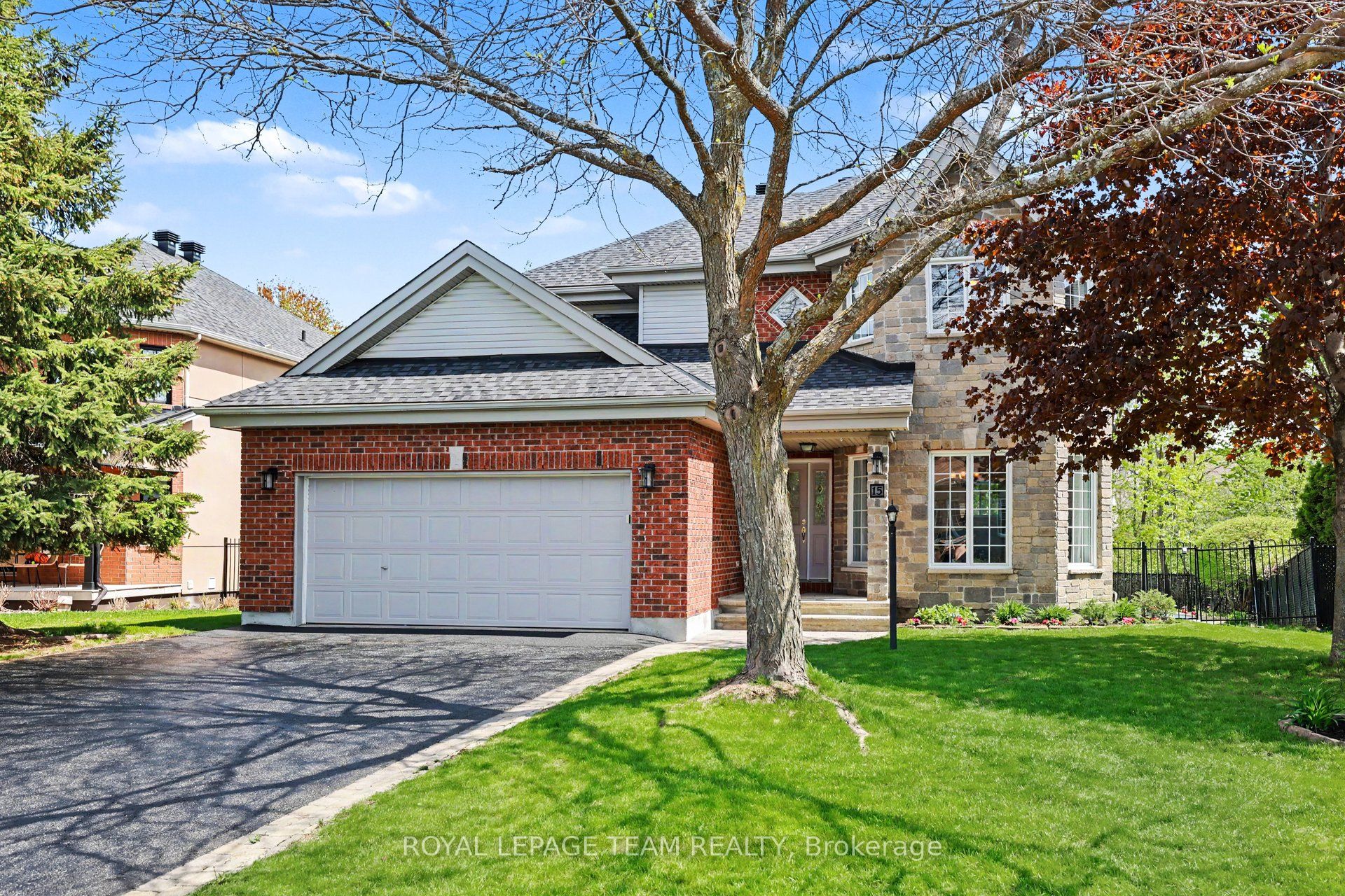 Additional image 2 of 15 Ladybirds Crescent, Ottawa, ON, K2S 1Z6