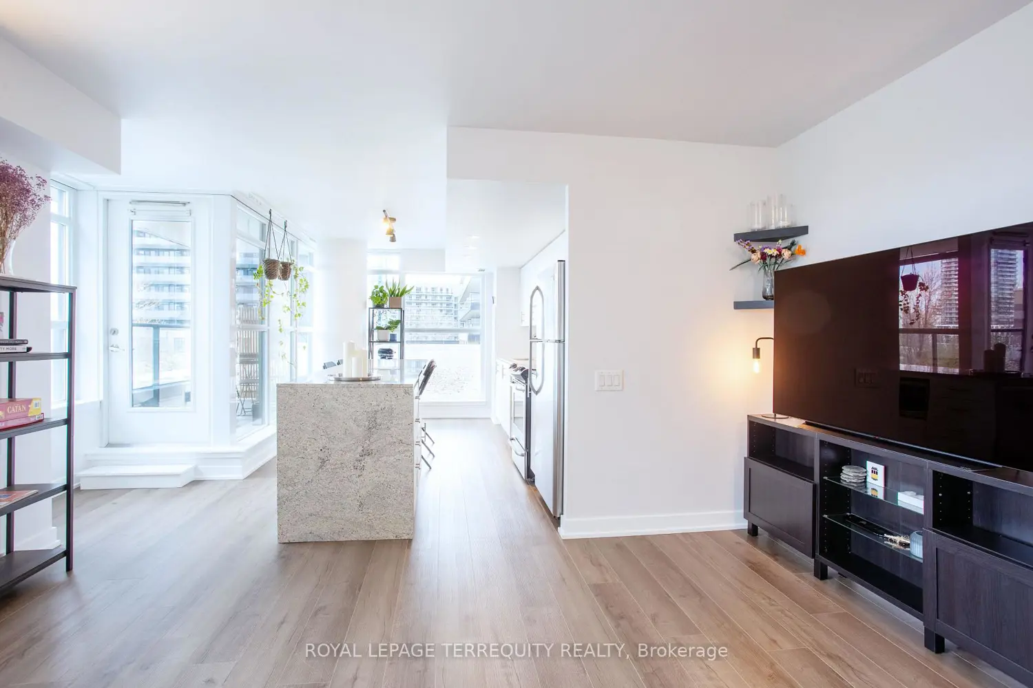 Additional image 3 of 19 Singer Court 221