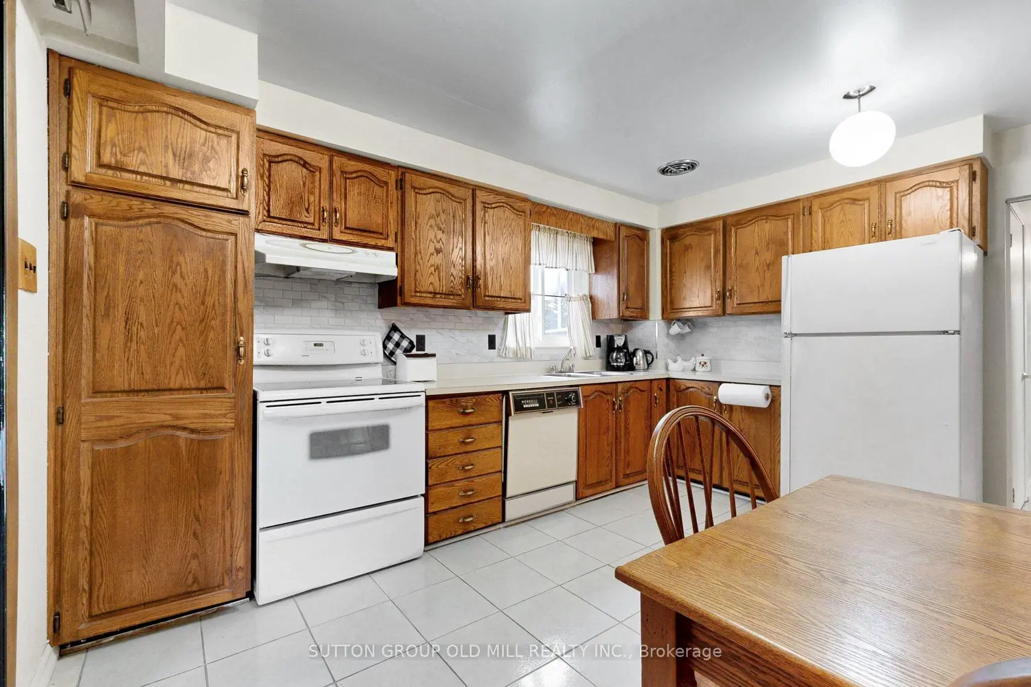 Additional image 7 of 659 Balmoral Drive