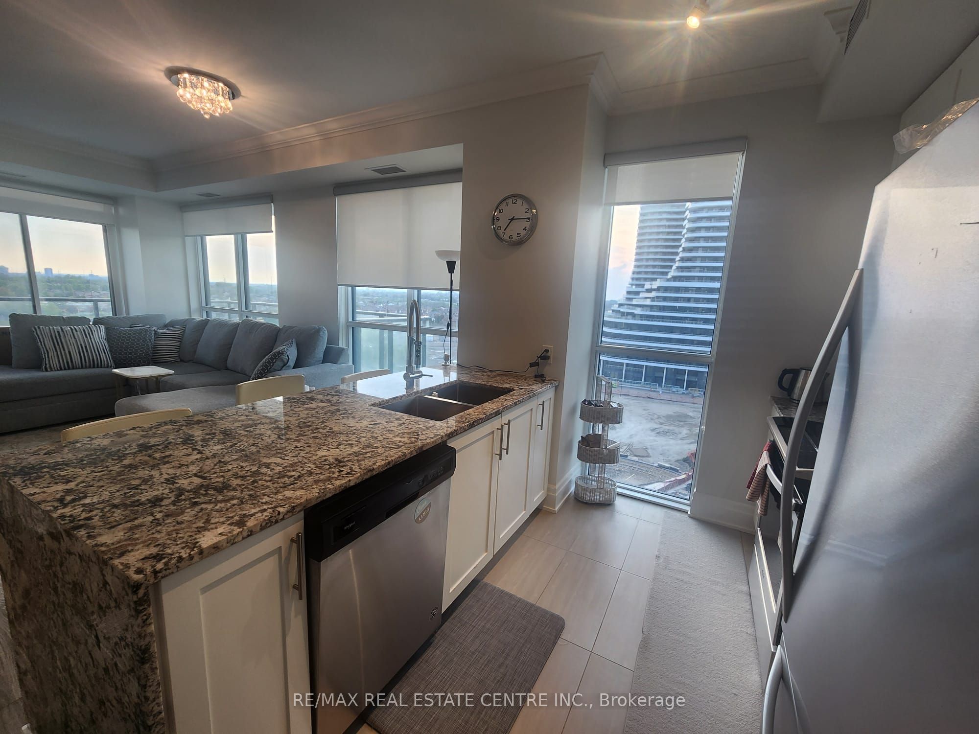 Additional image 5 of 902-4085 Parkside Village Drive, Mississauga, ON, L5B 0K9