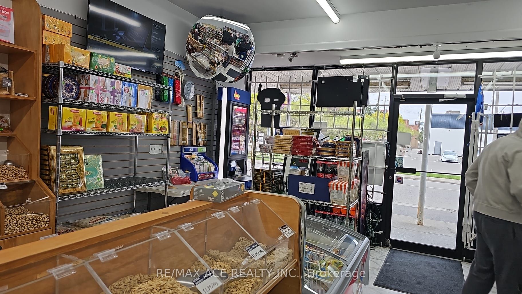 Additional image 2 of 42 Levendale Road, Richmond Hill, ON, L4C 4H2